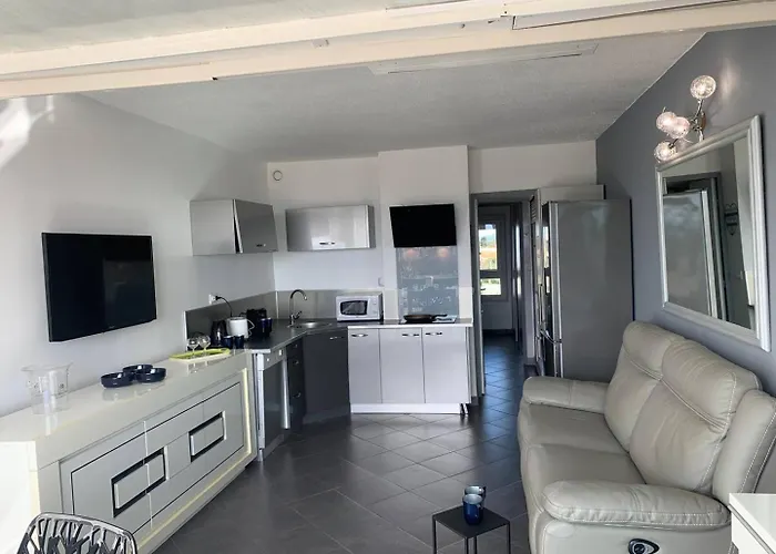 602 2 Pers Port Nature 5 Vue Waiki